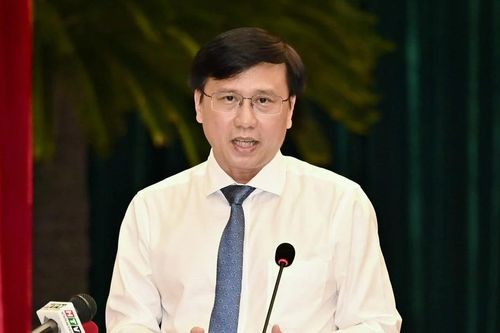 Lãnh đạo quận Bình Tân trả lời chất vấn về việc thu tiền rác qua ứng dụng