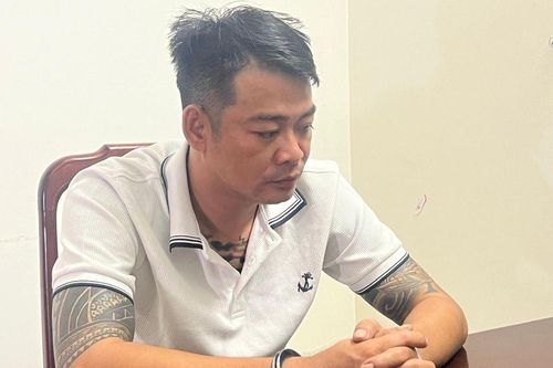 Bắt đối tượng truy nã dùng xe Mercedes lừa đảo gần 1 tỷ đồng
