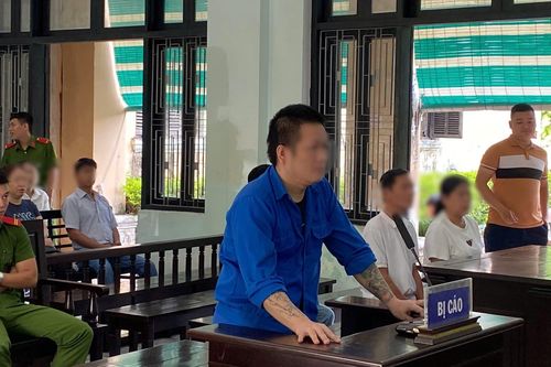Đánh vợ chồng chú ruột trọng thương vì mâu thuẫn