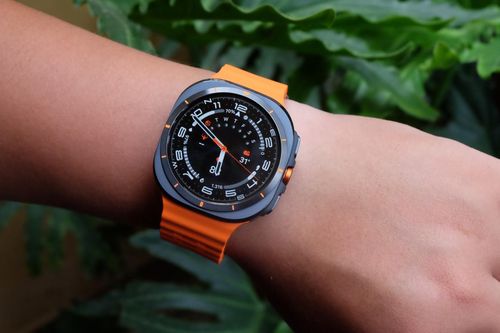 Trên tay Galaxy Watch Ultra, mẫu smartwatch giá bằng cả chiếc xe máy Wave Alpha