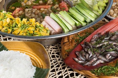 Canh chua cá, lẩu cá linh lọt top món ngon nhất thế giới