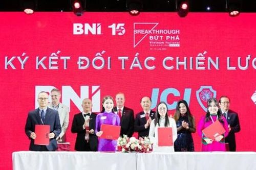 Hội Ngộ Đỉnh Cao 2024'- đánh dấu hành trình 15 năm của BNI Việt Nam