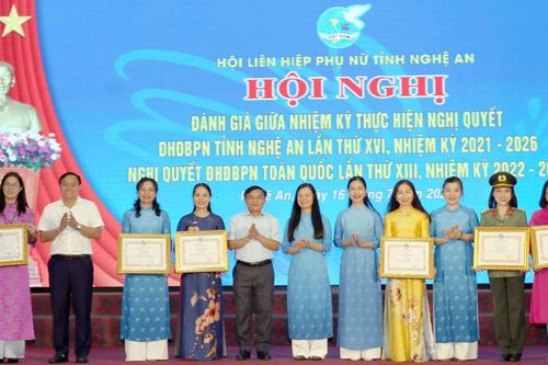 Nhiều chỉ tiêu trong thực hiện Nghị quyết Đại hội phụ nữ các cấp ở Nghệ An đạt và vượt