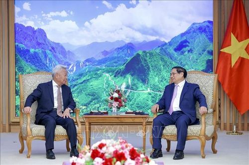 Thủ tướng Phạm Minh Chính tiếp Chủ tịch Ngân hàng đầu tư hạ tầng châu Á