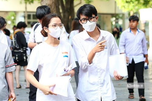 Bản tin 16/7: Những ngành nào được miễn giảm học phí?
