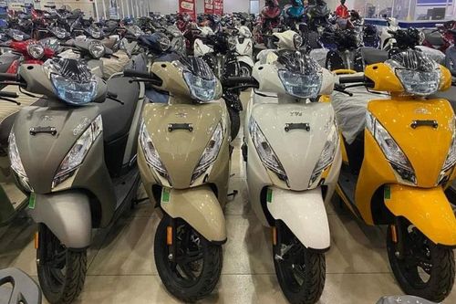 Mẫu xe ga 110cc 'sang, xịn, mịn' giảm giá mạnh chỉ còn 26 triệu đồng, rẻ hơn Future