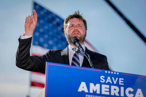 Ứng viên Phó Tổng thống J.D. Vance, người từng so sánh ông Trump với 'Hitler', là ai?