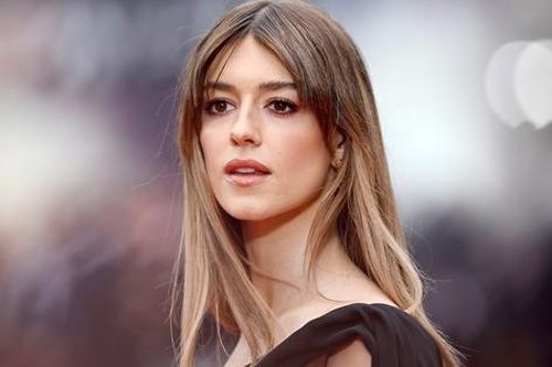 'Bông hồng' nước Anh là 'nàng thơ thế hệ mới' của Hollywood