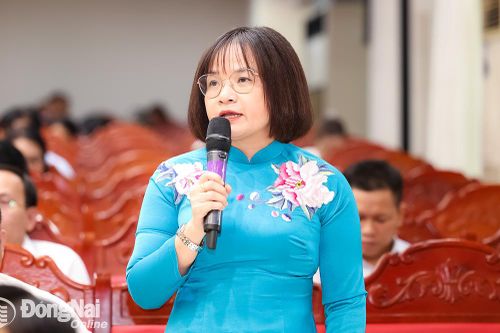 Tâm huyết thảo luận về tình hình kinh tế - xã hội