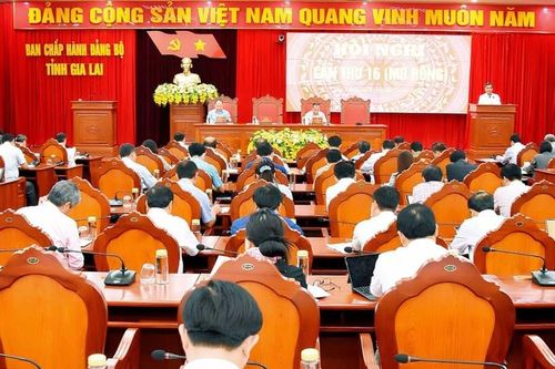 Trị 'căn bệnh gốc' để Đảng mạnh từ bên trong
