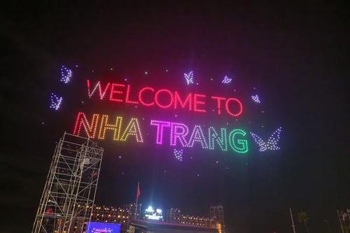 Lễ hội Vịnh ánh sáng quốc tế Nha Trang được chia sẻ trên nhiều báo quốc tế và mạng xã hội