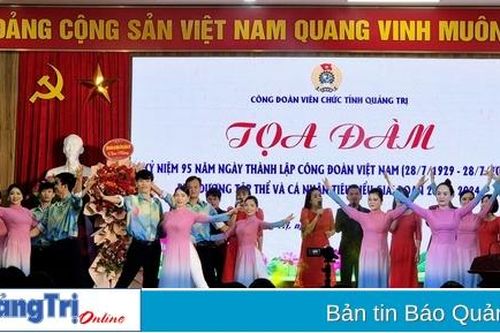 Biểu dương 10 tập thể và 40 cá nhân tiêu biểu trong phong trào thi đua