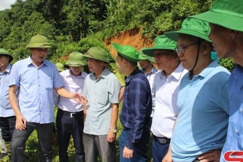 Đồng chí Phó Chủ tịch UBND tỉnh kiểm tra công tác phòng, chống lũ bão tại huyện Mường La