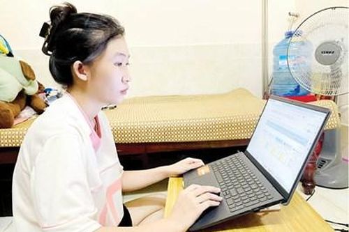 Mùa 'săn' đồ cũ của sinh viên
