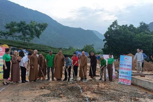 Thái Nguyên: Ban Trị sự Phật giáo tỉnh xây nhà Đại đoàn kết tặng 2 gia đình khó khăn
