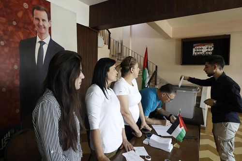 Người dân Syria bỏ phiếu bầu Quốc hội