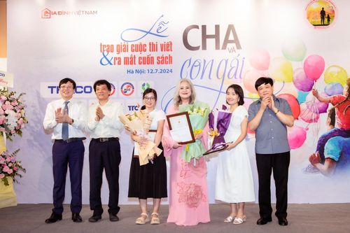 Cuộc thi 'Cha và con gái': Khi tâm tư được viết ra mà không sợ phán xét