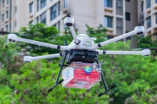 Trung Quốc phát giấy báo trúng tuyển đại học bằng drone