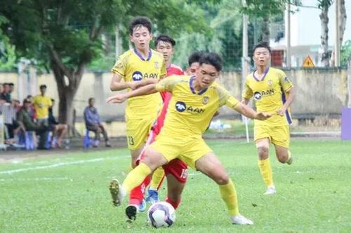 SLNA giành vé vào bán kết Giải U17 Quốc gia 2024