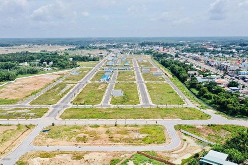 Nhà đầu tư âm thầm gom mua đất nền ven đô, đón Luật Đất đai có hiệu lực