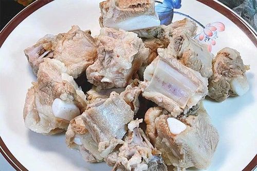 Làm theo cách này, sườn heo hết sạch mùi hôi, đã ngon càng ngon hơn