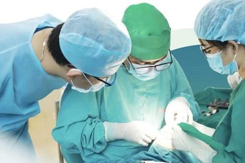 Nha khoa chuyên sâu trồng răng Implant tại TP.HCM dành cho người trung niên