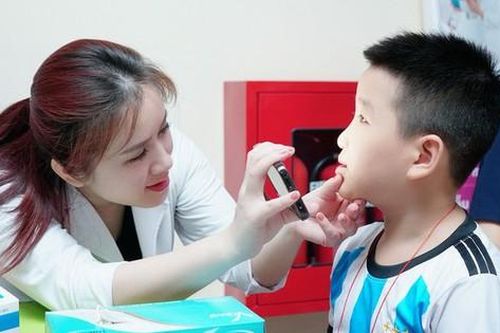Phẫu thuật miễn phí dị tật bẩm sinh cho 90 trẻ