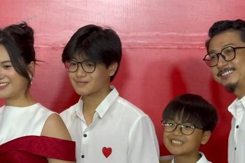 Gia đình Lâm Vỹ Dạ 'bỏ phố về quê' trong gameshow 'chữa lành'