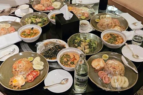 Toàn cảnh vụ 4 người Việt chết trong khách sạn 5 sao ở Bangkok