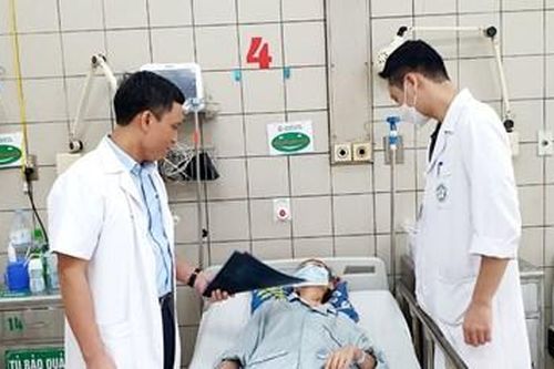 Không quên bệnh nhân nghèo