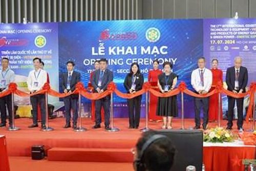 Hơn 300 doanh nghiệp triển lãm quốc tế về thiết bị điện, năng lượng xanh