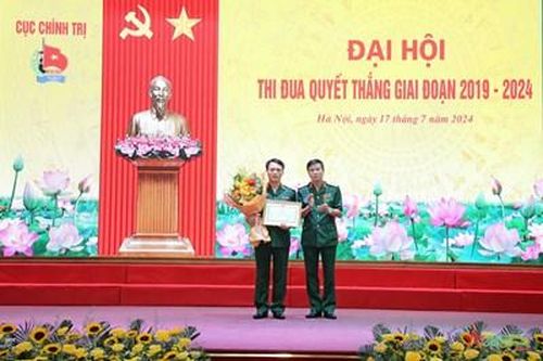 Hoàn thành tốt chức năng tham mưu, chỉ đạo, hướng dẫn và triển khai hoạt động công tác Đảng, công tác chính trị