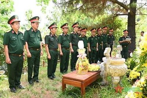 Bộ tư lệnh Quân khu 4 tổ chức các hoạt động tri ân tại Quảng Bình, Quảng Trị
