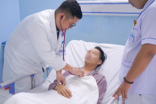 Cứu sống người đàn ông đột ngột ngừng thở, nguy cơ chết não