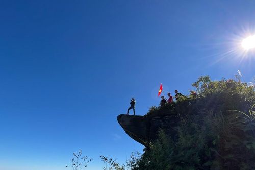 Hẹn nhau ở 'thiên đường mây' Tà Xùa