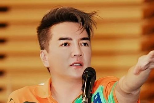 Động thái của Đàm Vĩnh Hưng sau lệnh cấm diễn 9 tháng