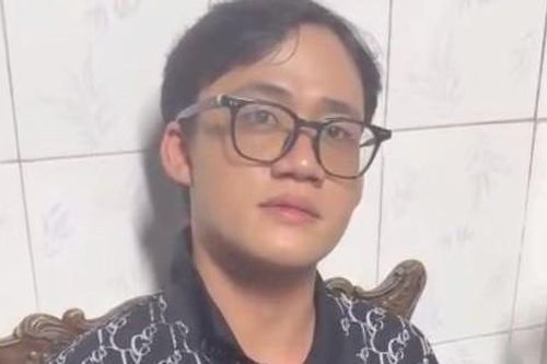 Xin tiền không được, vung gậy đánh bác ruột tử vong