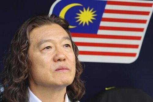 Vì sao HLV Hàn Quốc tự bỏ ra 17,2 tỷ đồng để tháo chạy khỏi đội tuyển Malaysia?