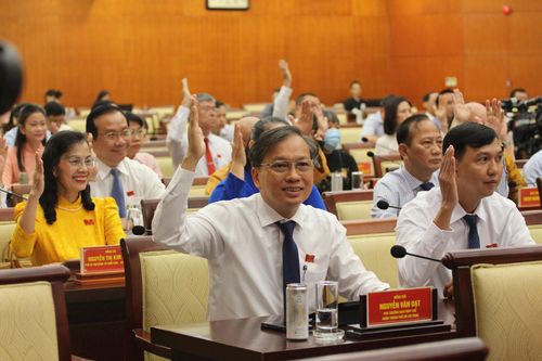 HĐND TP.HCM thông qua 38 nghị quyết thúc đẩy phát triển thành phố