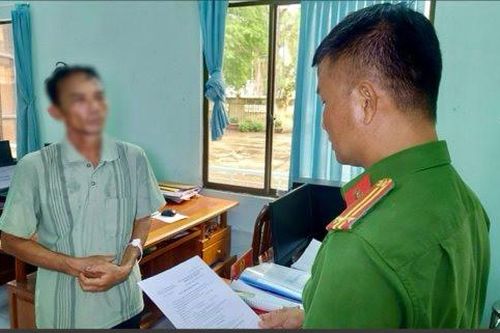 Chồng dùng dao đâm vợ tử vong vì mâu thuẫn