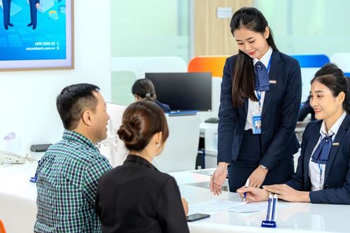 Sacombank lần đầu được Fitch Ratings xếp hạng tín nhiệm