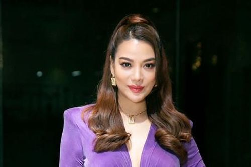 NSND Tự Long suy tư, Trương Ngọc Ánh U50 xinh đẹp và quyền lực