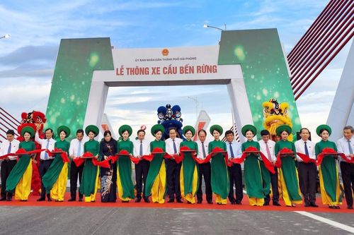 Chủ tịch Quốc hội dự lễ thông xe cầu Bến Rừng nối Hải Phòng với Quảng Ninh