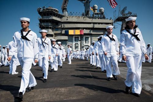 USS Dwight D. Eisenhower trở về sau 9 tháng tác chiến cường độ cao ở Biển Đỏ