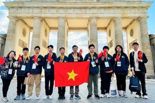 Bản tin 17/7: Hà Nội đề xuất thưởng học sinh đoạt huy chương vàng Olympic quốc tế 250 triệu đồng