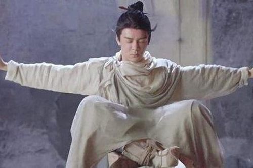 Kiếm hiệp Kim Dung: Môn võ công kỳ lạ được giấu trong bụng vượn