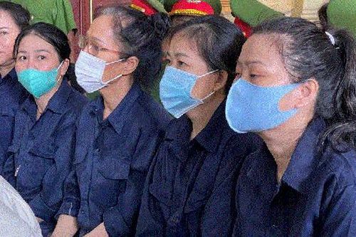 Đề nghị án với 24 bị cáo trong vụ buôn lậu 6 tấn vàng