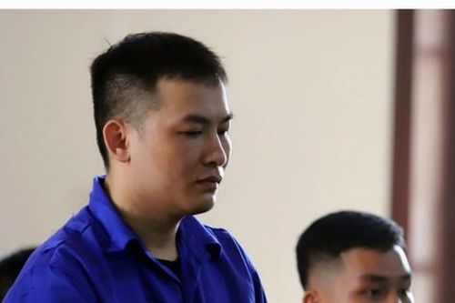 Hai cựu công an cúi đầu hối hận trước tòa vì mua bán ma túy
