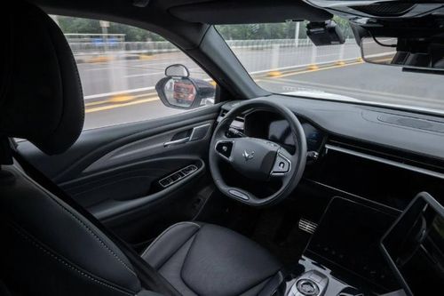 Thượng Hải vận hành xe robotaxi bất chấp sự phản đối của giới tài xế địa phương
