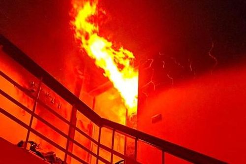 Hà Nội: Cháy nhà trong ngõ Lê Trọng Tấn